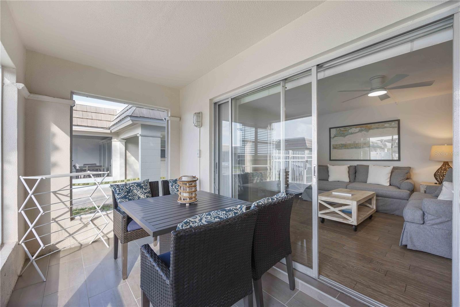 ISLAND HOUSE - Residential