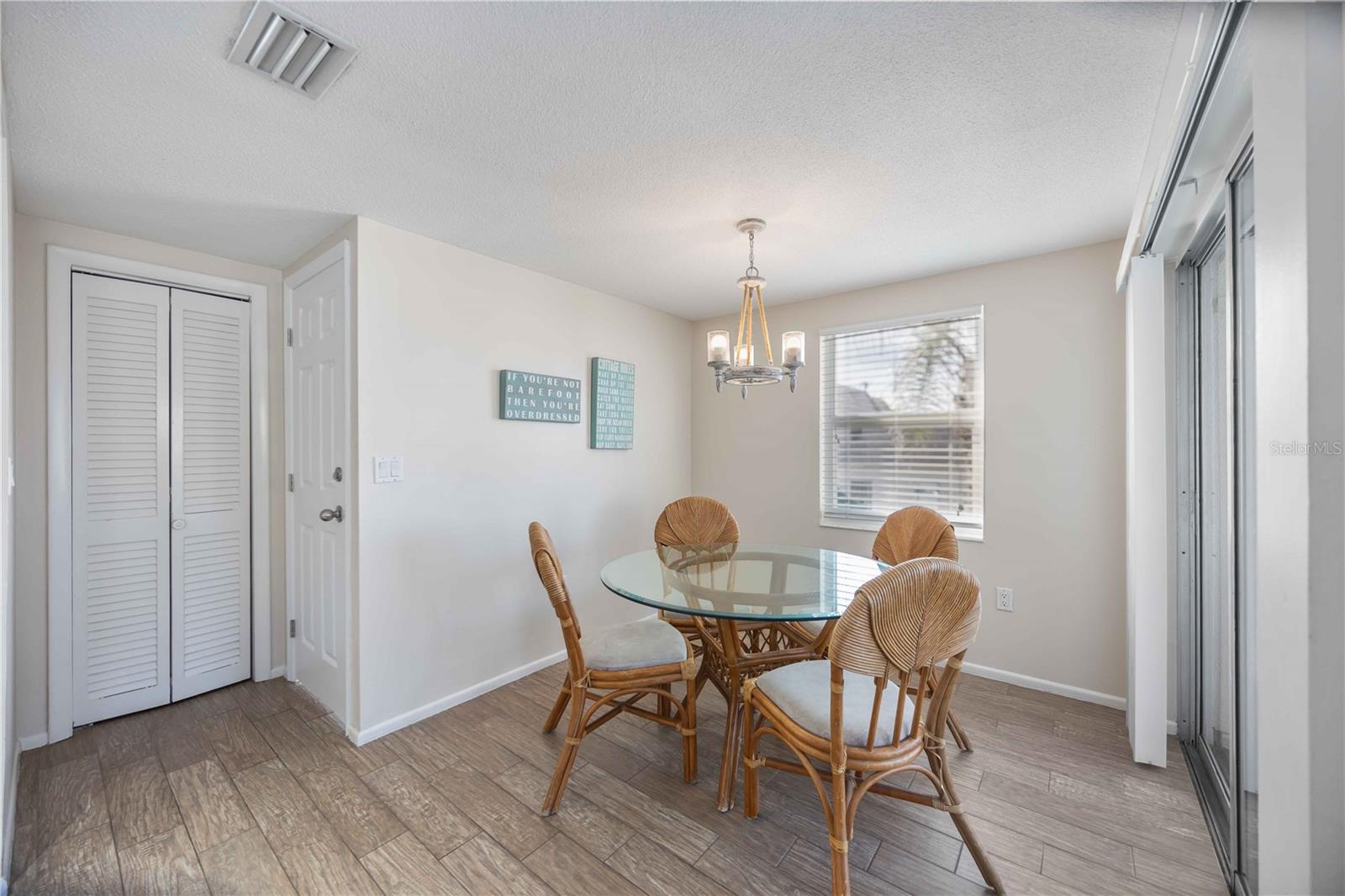 ISLAND HOUSE - Residential