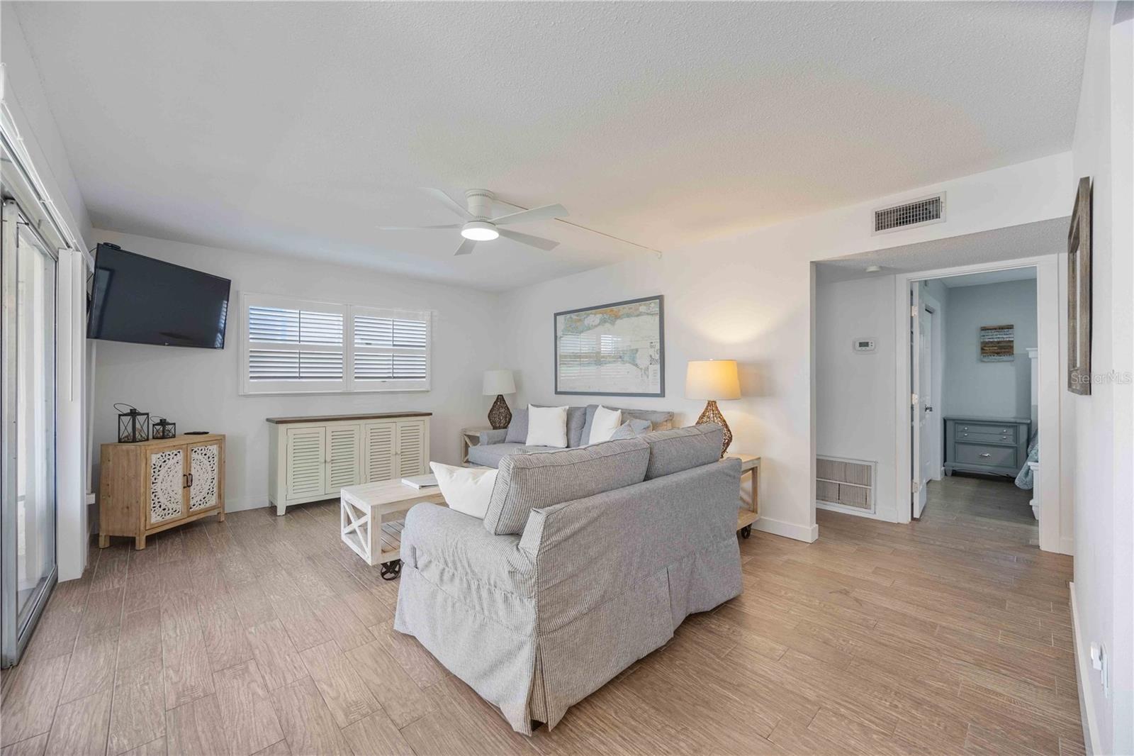 ISLAND HOUSE - Residential