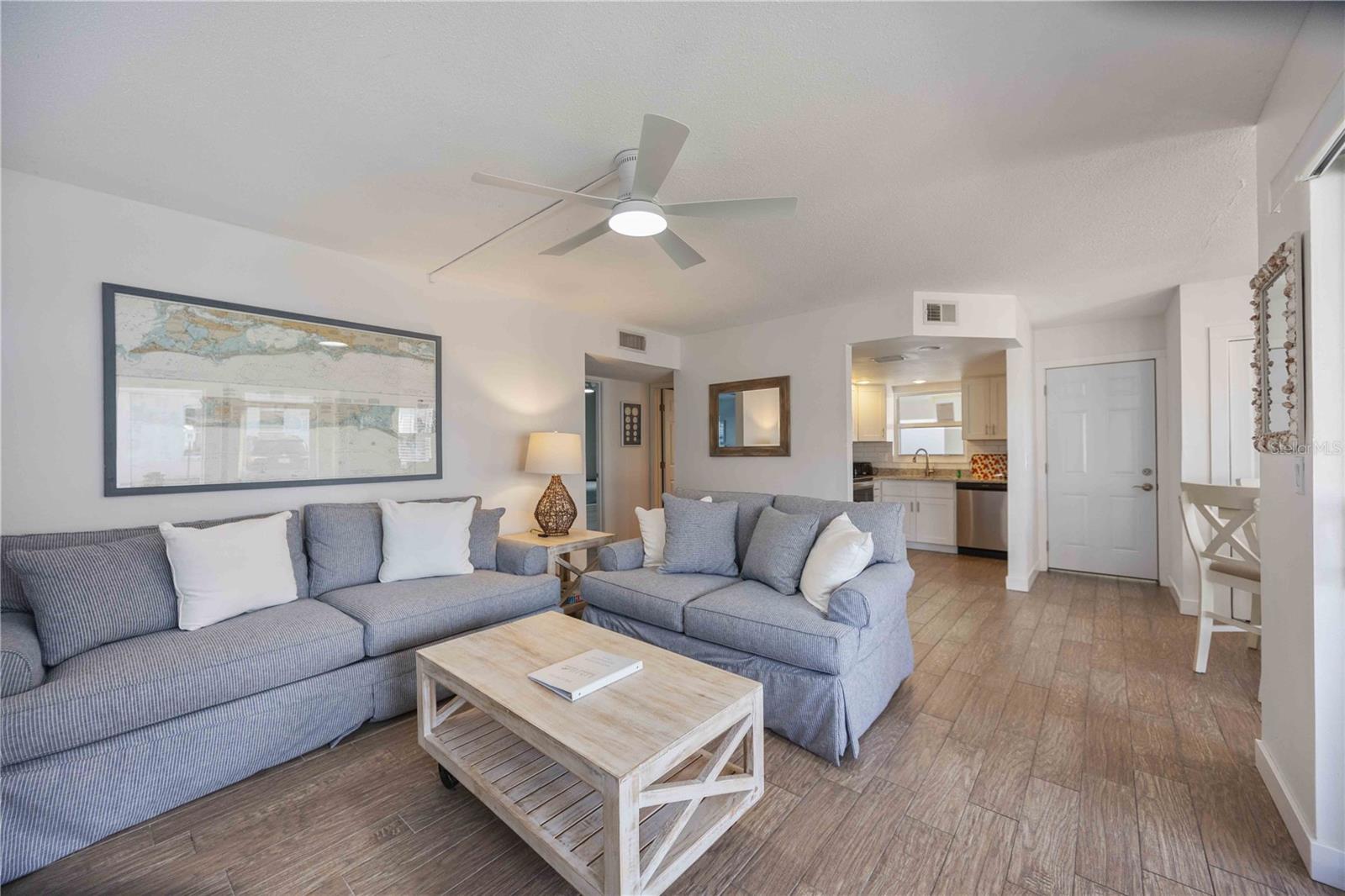 ISLAND HOUSE - Residential