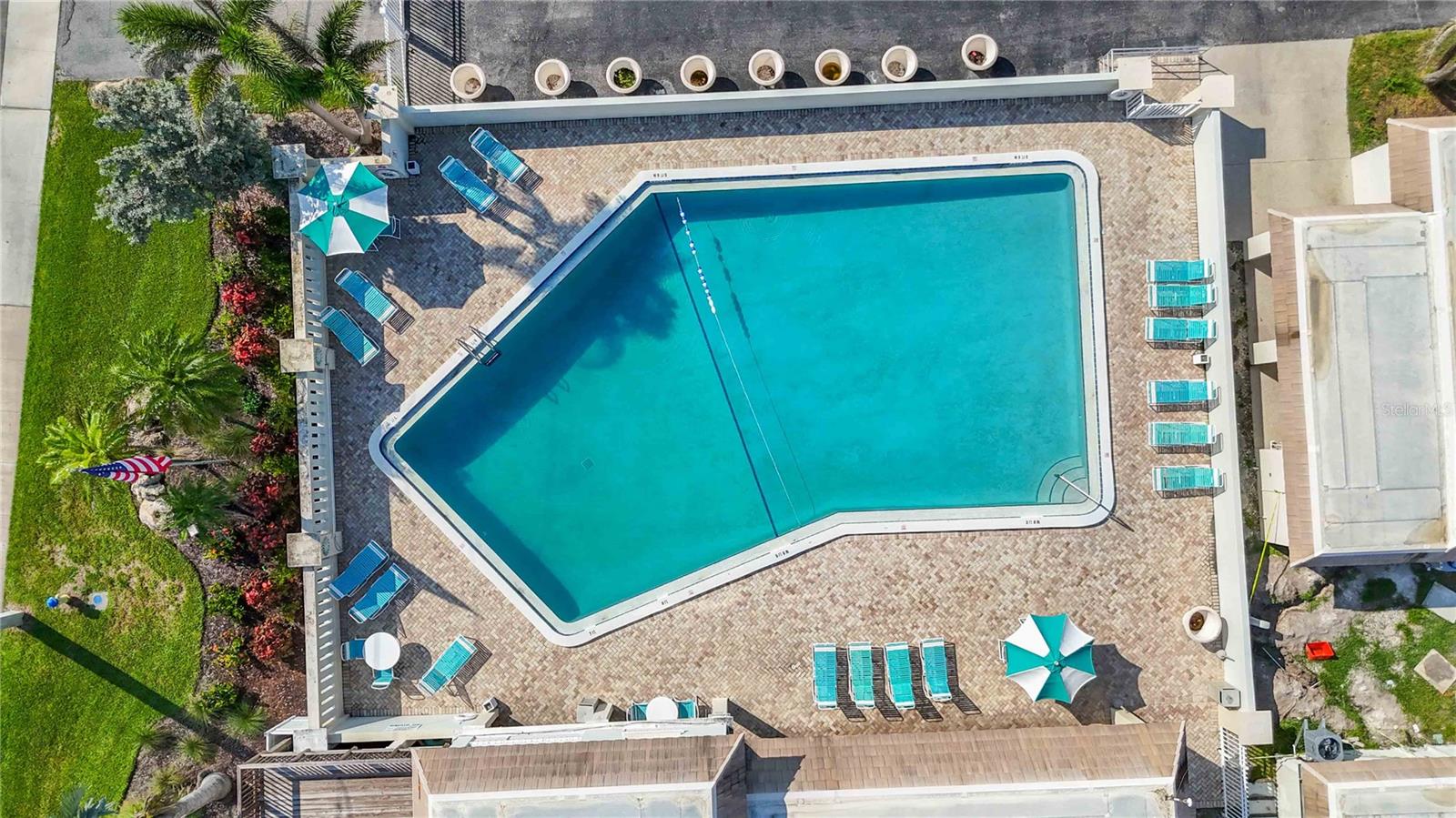 ISLAND HOUSE - Residential