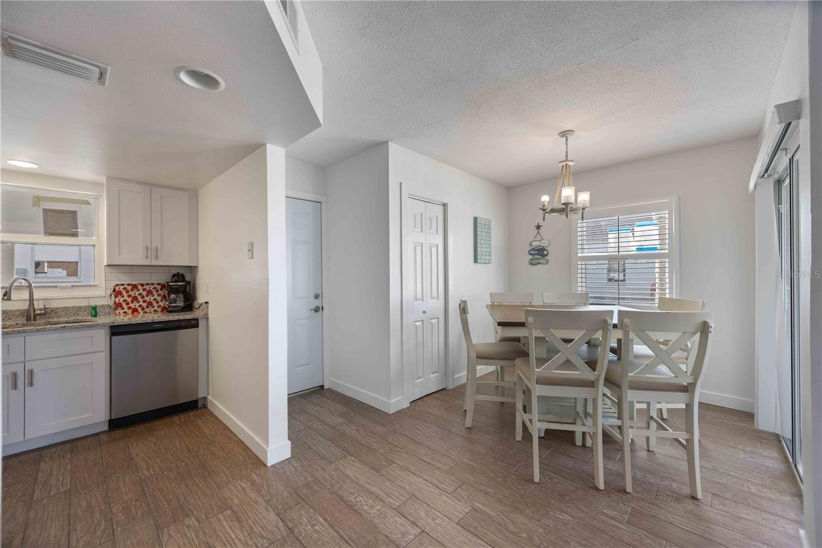 ISLAND HOUSE - Residential