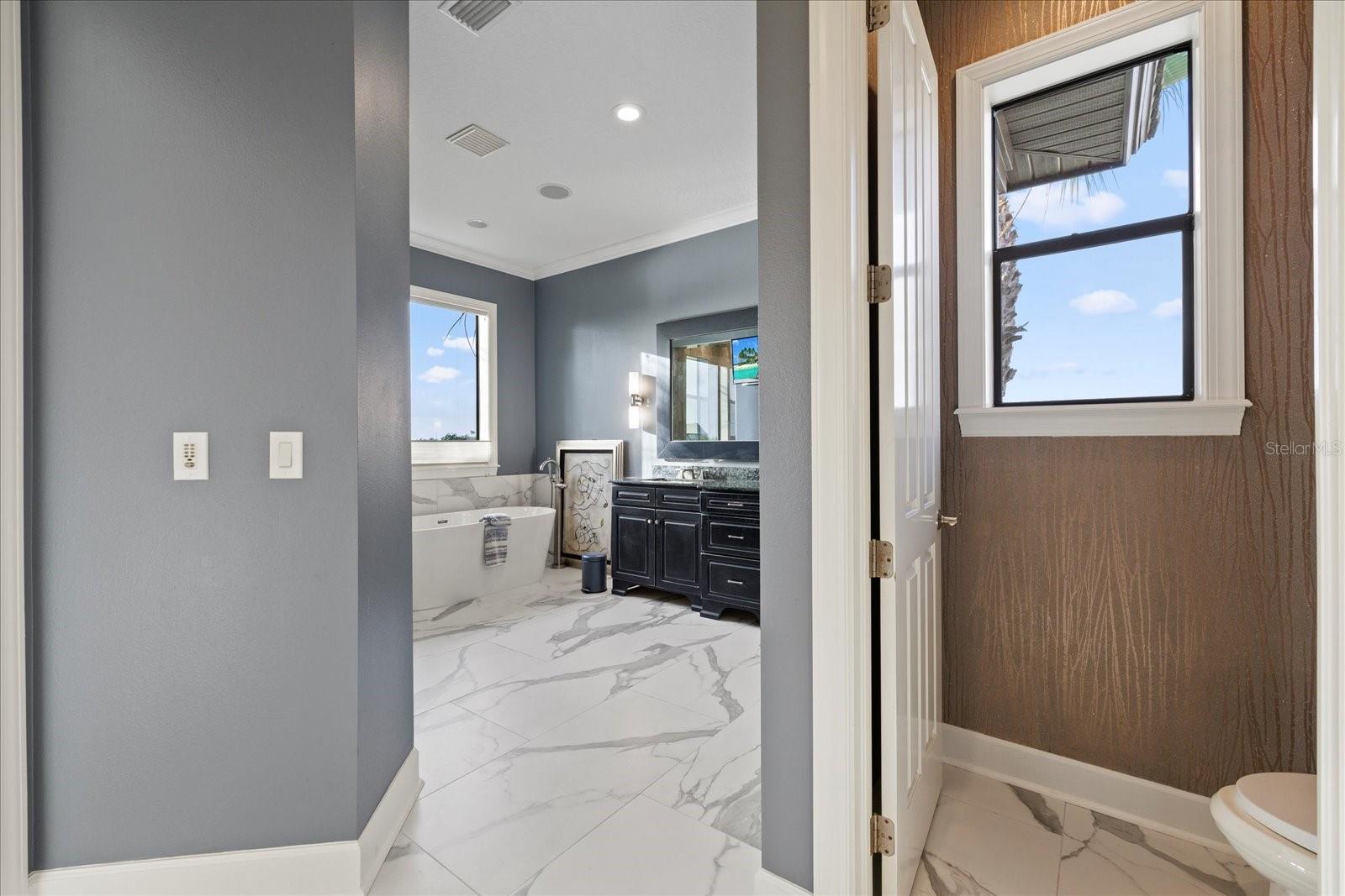 THE RESERVE OF OLD TAMPA BAY - Residential