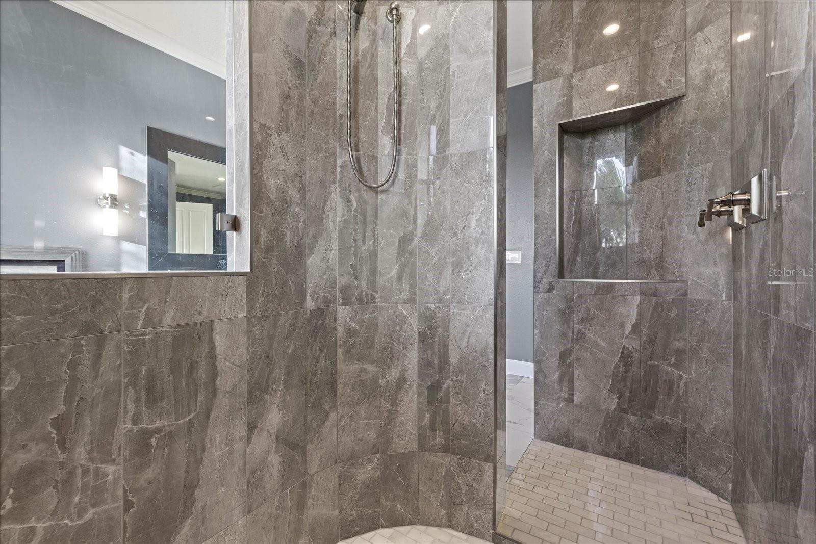 THE RESERVE OF OLD TAMPA BAY - Residential