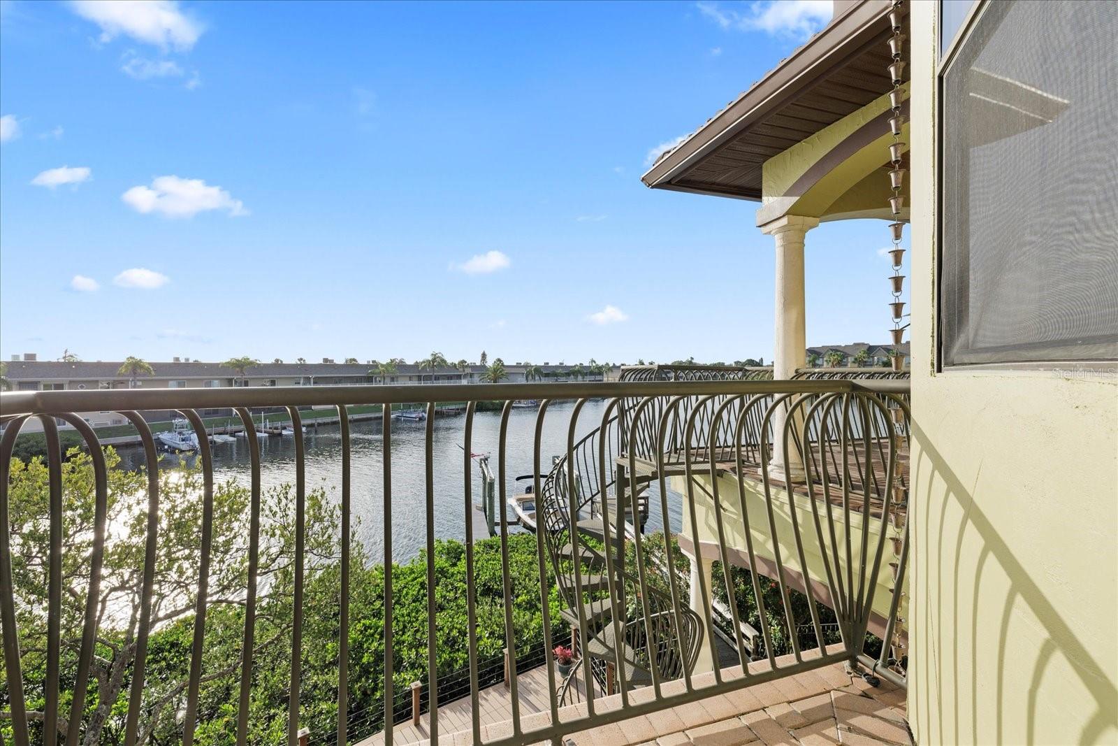 THE RESERVE OF OLD TAMPA BAY - Residential