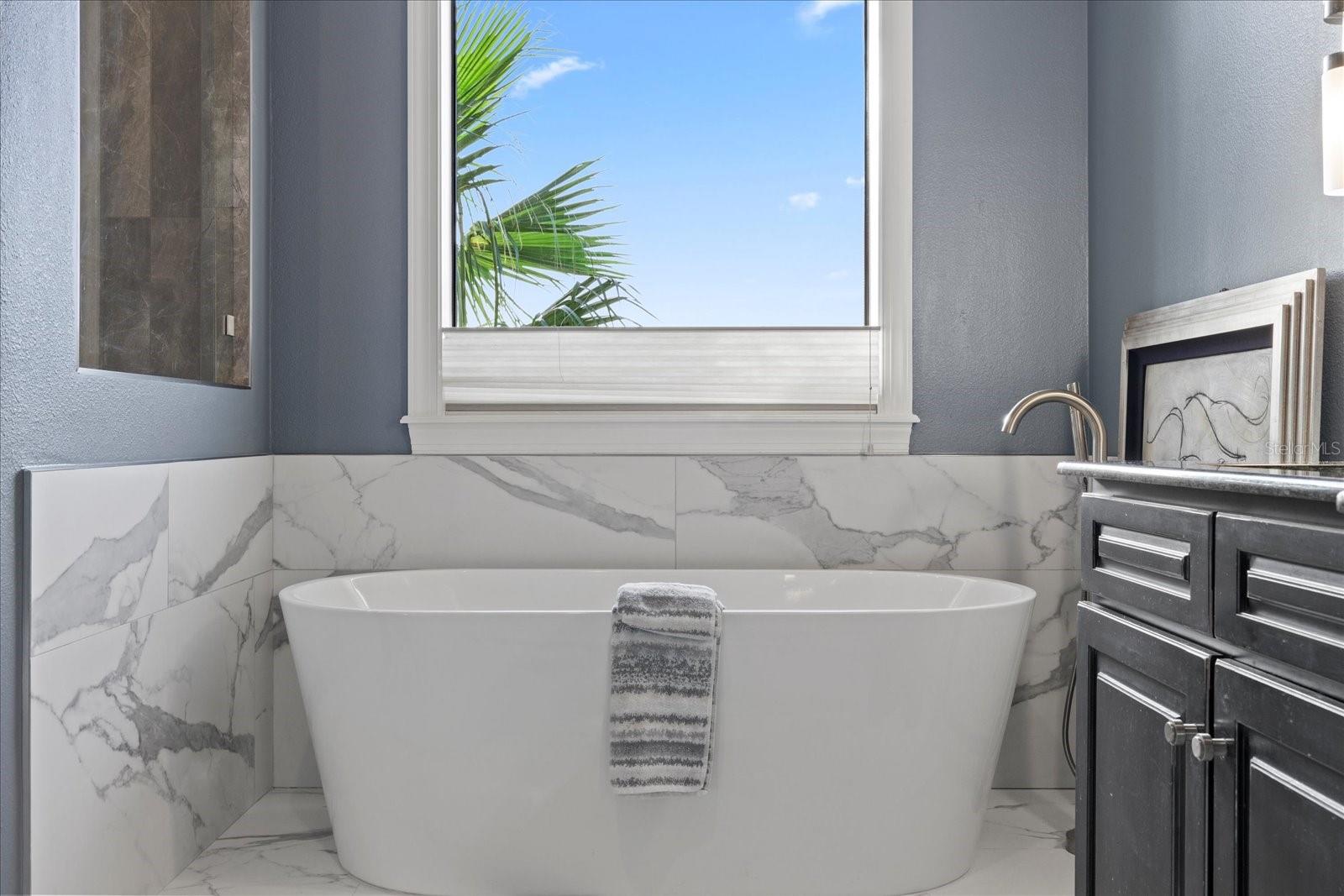 THE RESERVE OF OLD TAMPA BAY - Residential