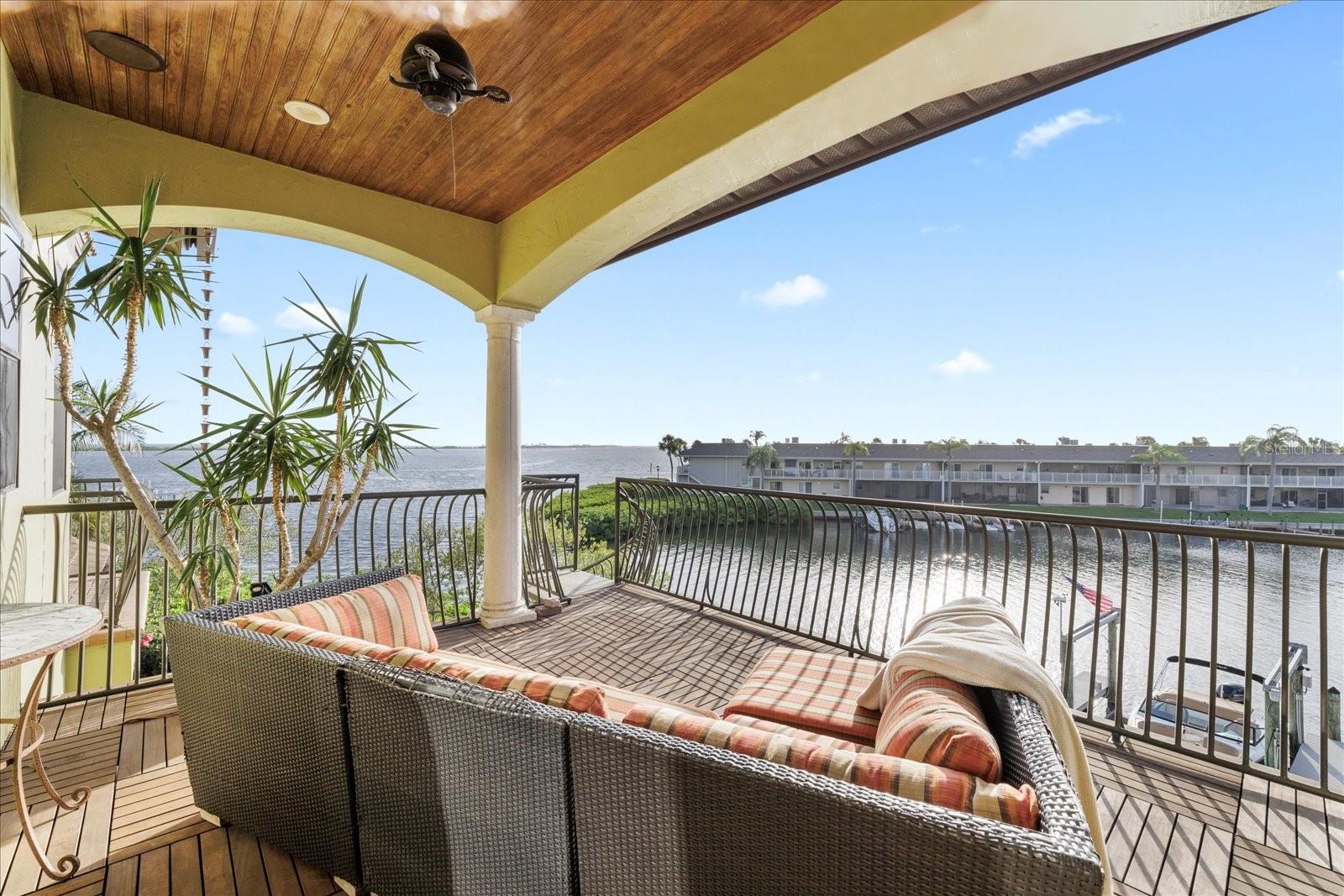 THE RESERVE OF OLD TAMPA BAY - Residential