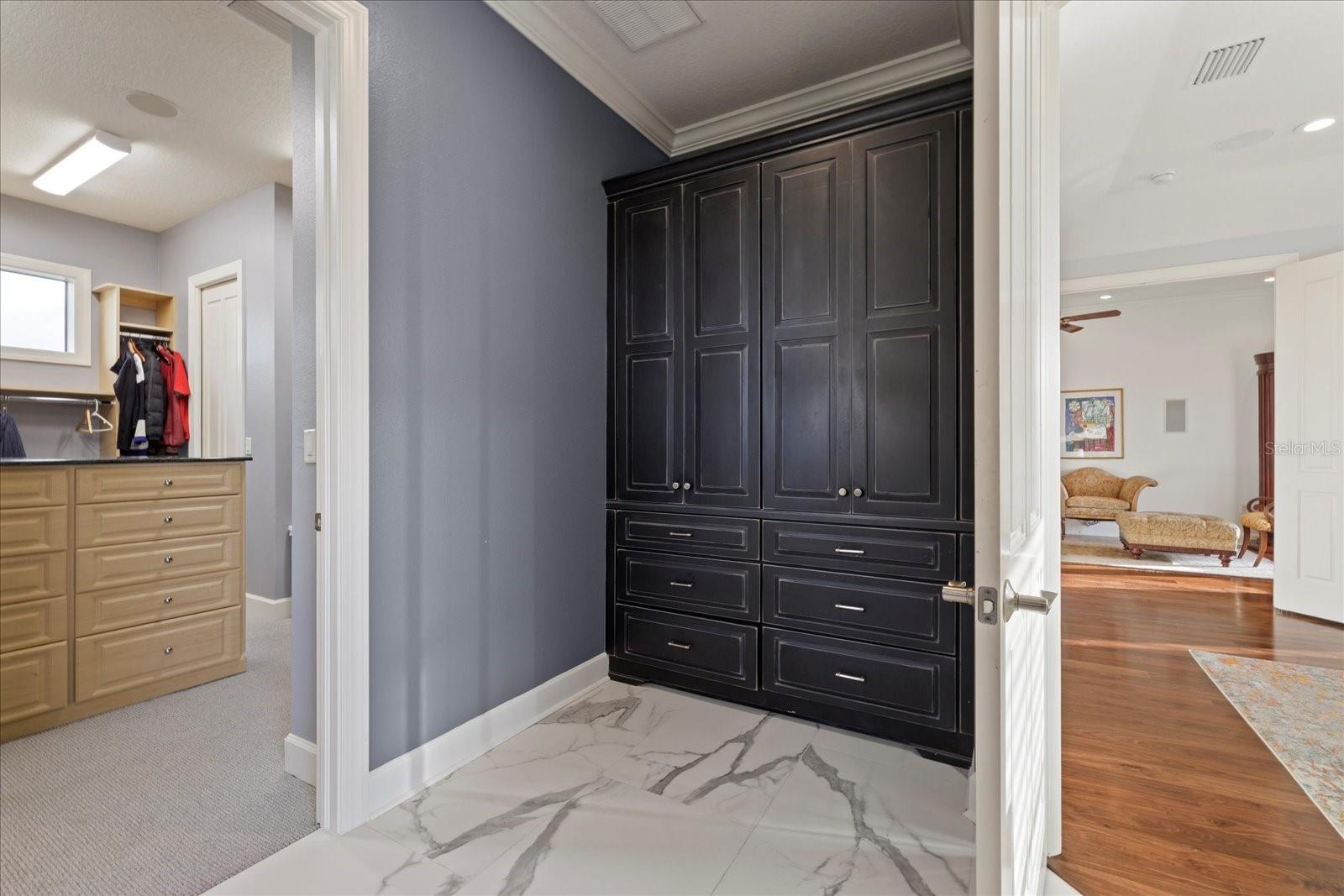 THE RESERVE OF OLD TAMPA BAY - Residential