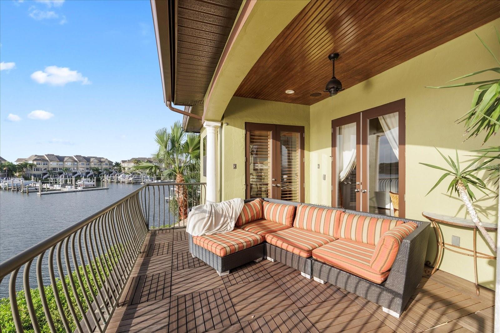 THE RESERVE OF OLD TAMPA BAY - Residential