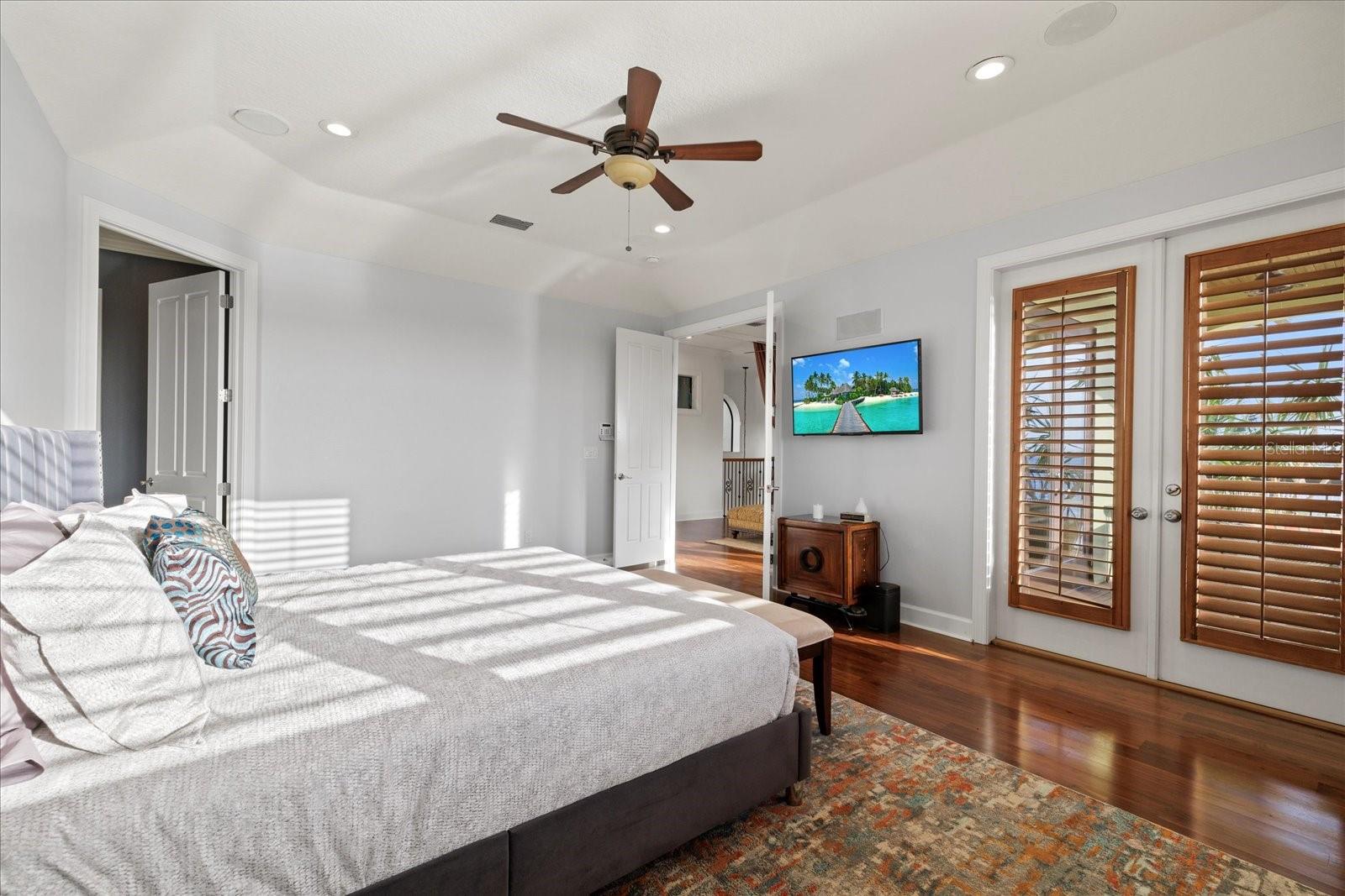 THE RESERVE OF OLD TAMPA BAY - Residential