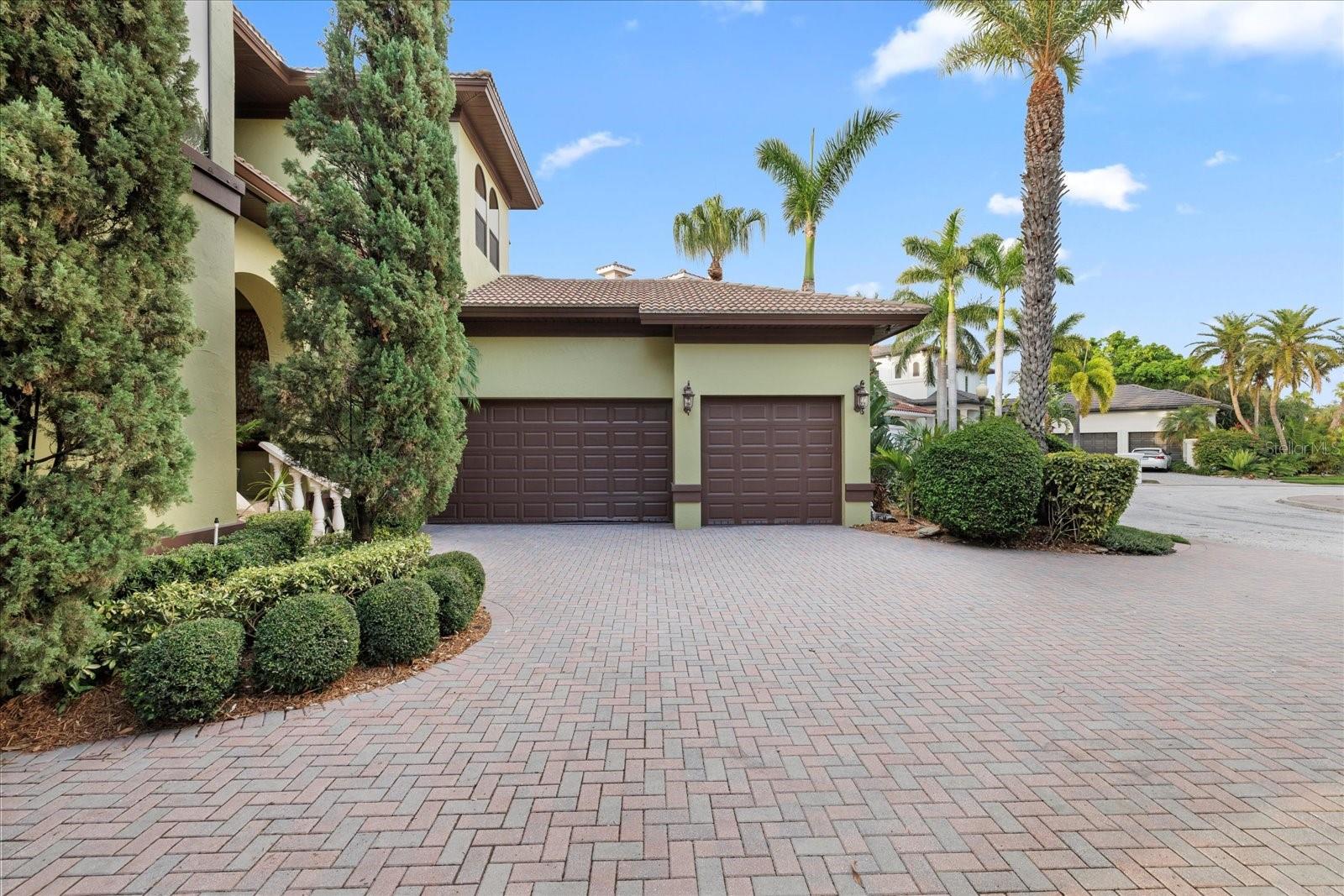 THE RESERVE OF OLD TAMPA BAY - Residential