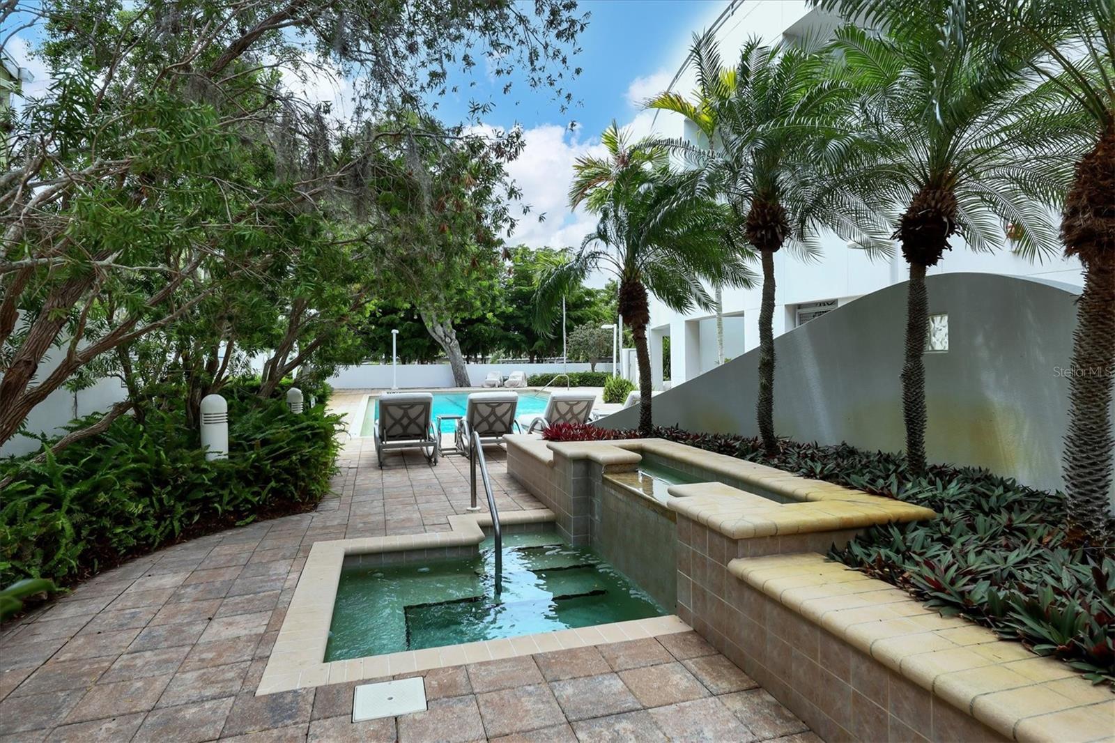 THE SAVOY ON PALM - Residential