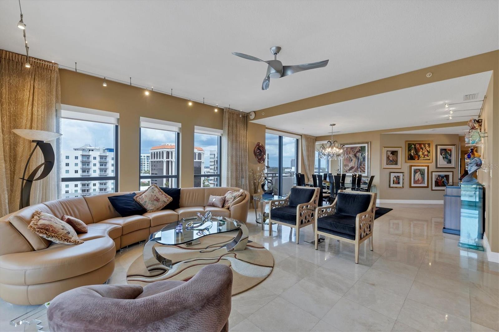 THE SAVOY ON PALM - Residential