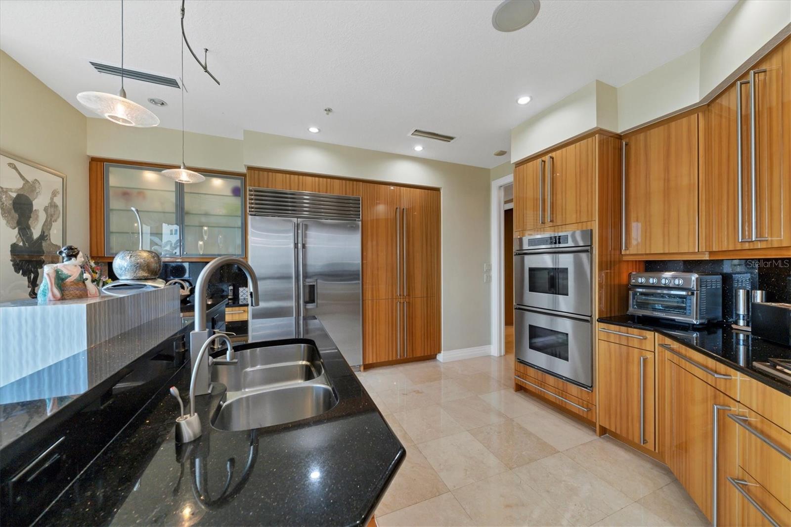 THE SAVOY ON PALM - Residential