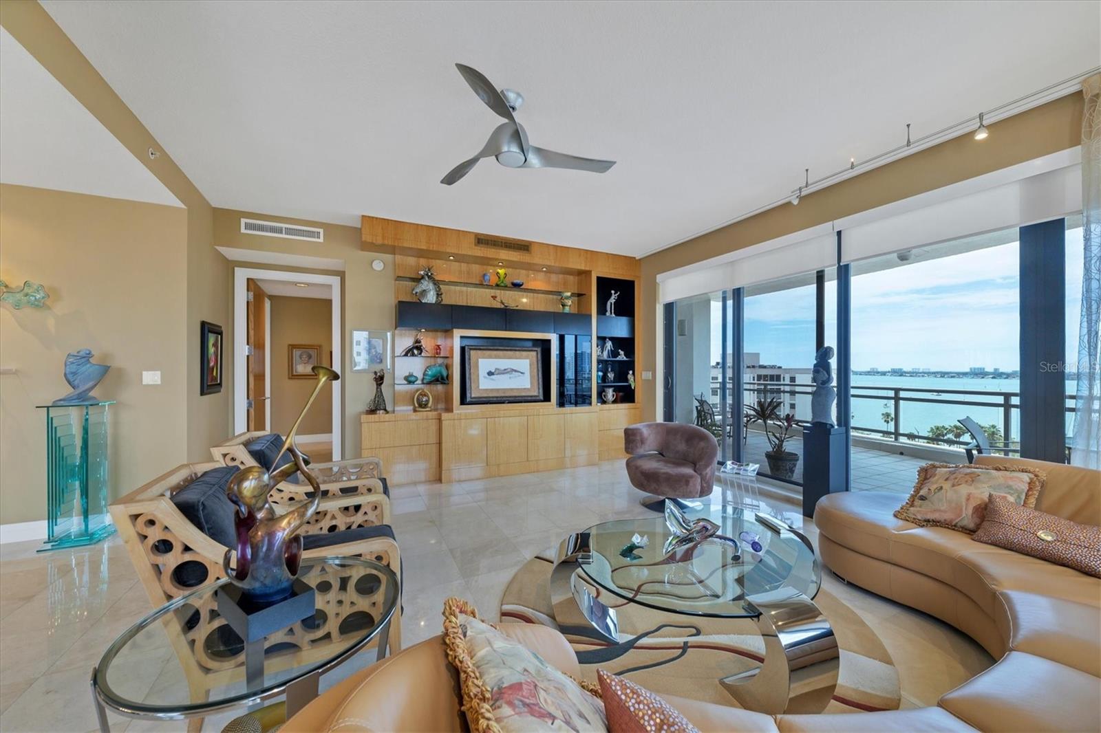 THE SAVOY ON PALM - Residential