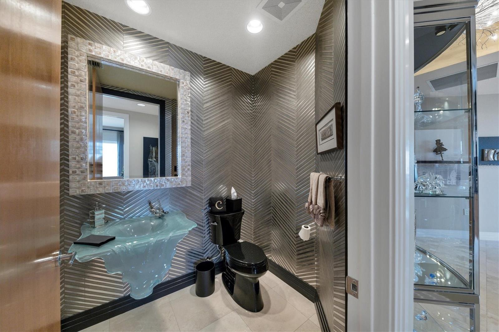 THE SAVOY ON PALM - Residential