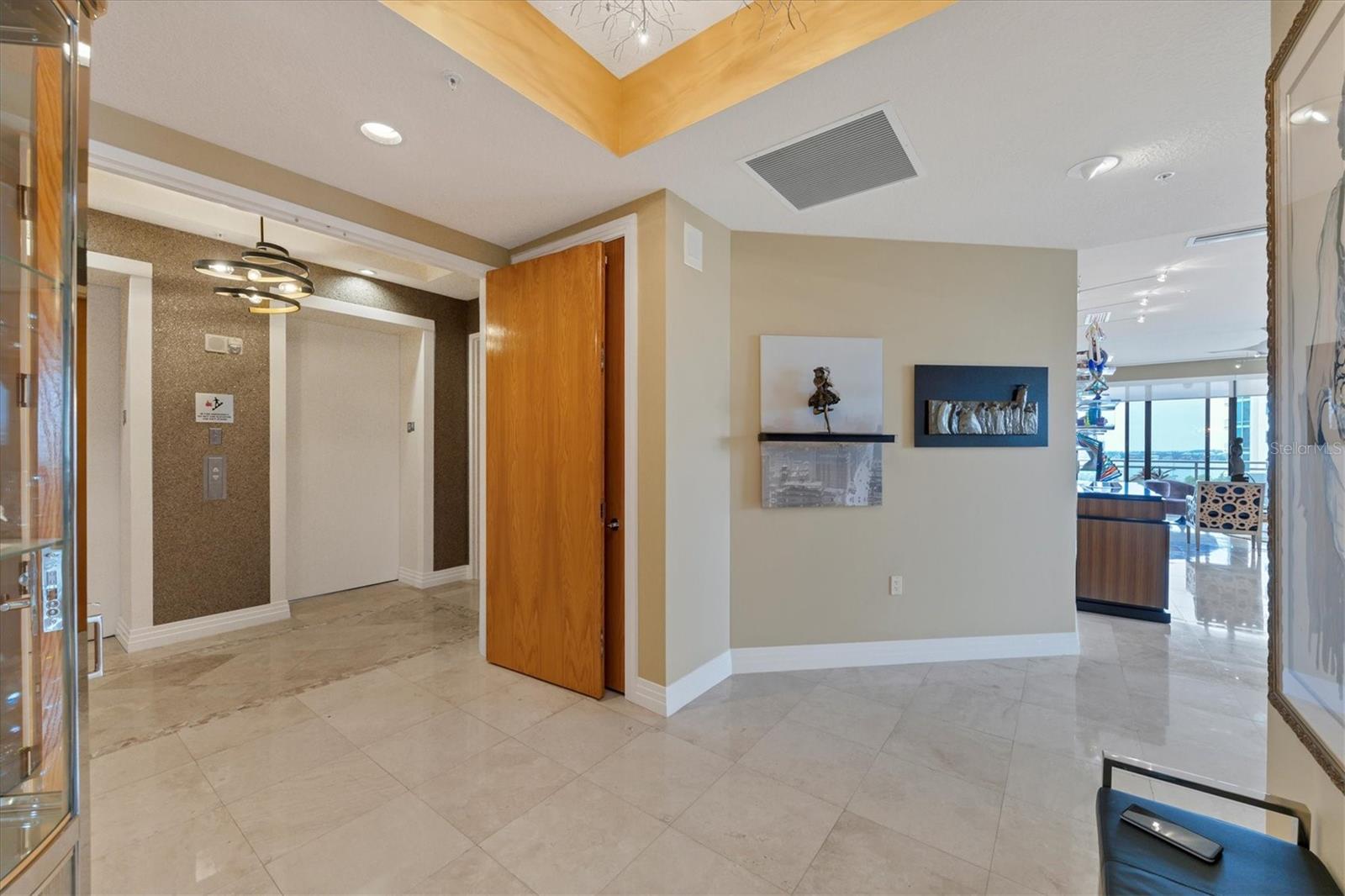 THE SAVOY ON PALM - Residential