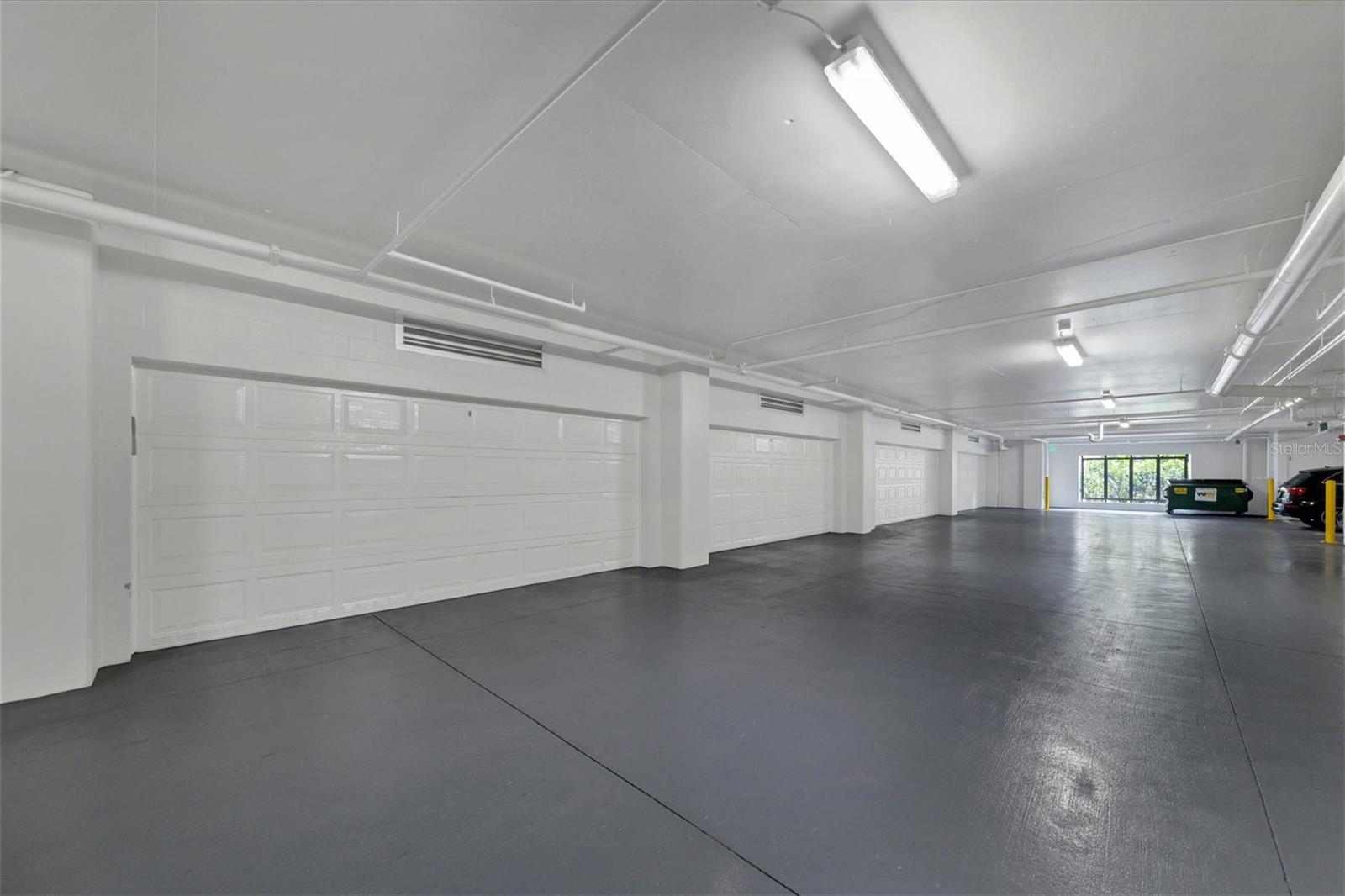 THE SAVOY ON PALM - Residential