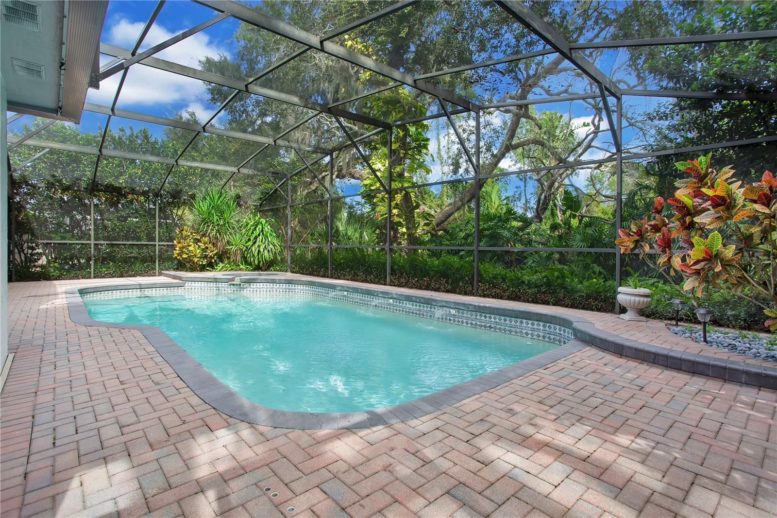 TWIN RIVERS SEC 5 - Residential