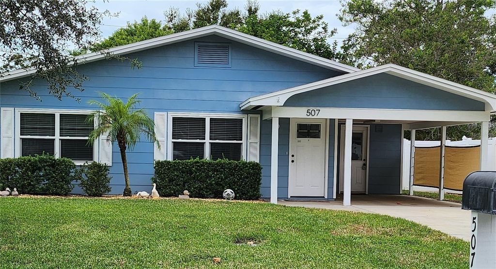 Photo of 507 12th Street NW, Largo, FL 33770 (MLS # TB8426925)