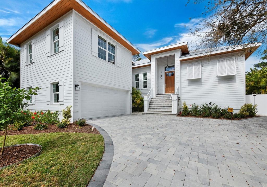 Photo of 3919 Roberts Point Road, Sarasota, FL 34242 (MLS # A4678156)