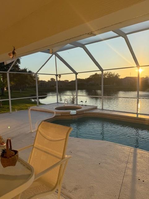 WATERS EDGE PH 08 - Residential