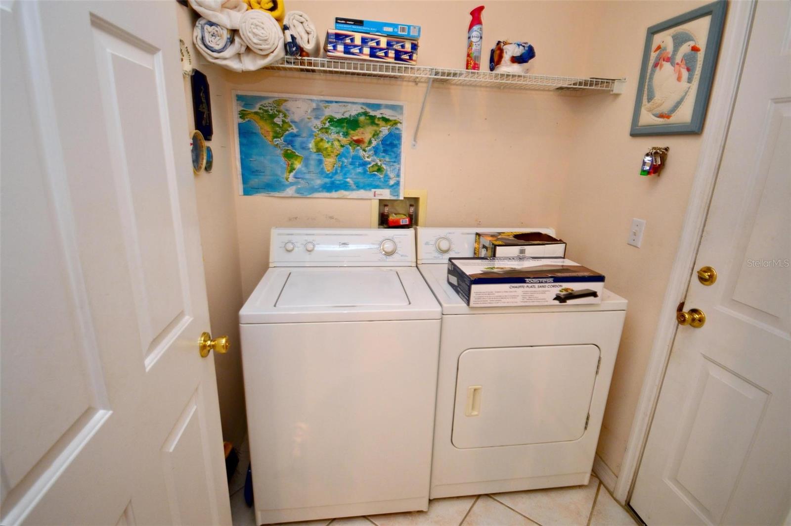 WATERS EDGE PH 08 - Residential