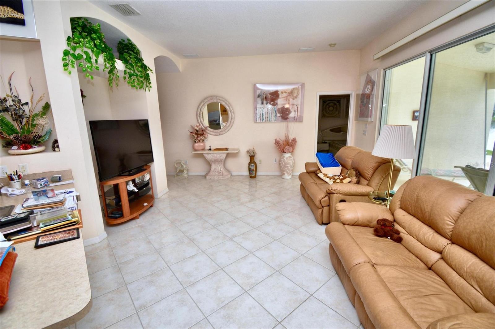 WATERS EDGE PH 08 - Residential