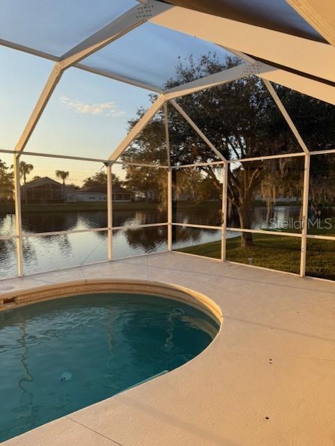 WATERS EDGE PH 08 - Residential