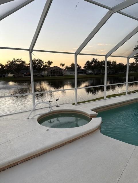 WATERS EDGE PH 08 - Residential