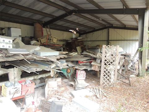 Tiny photo for 2650 SE Highway 41, Morriston, FL 32668 (MLS # OM722593)