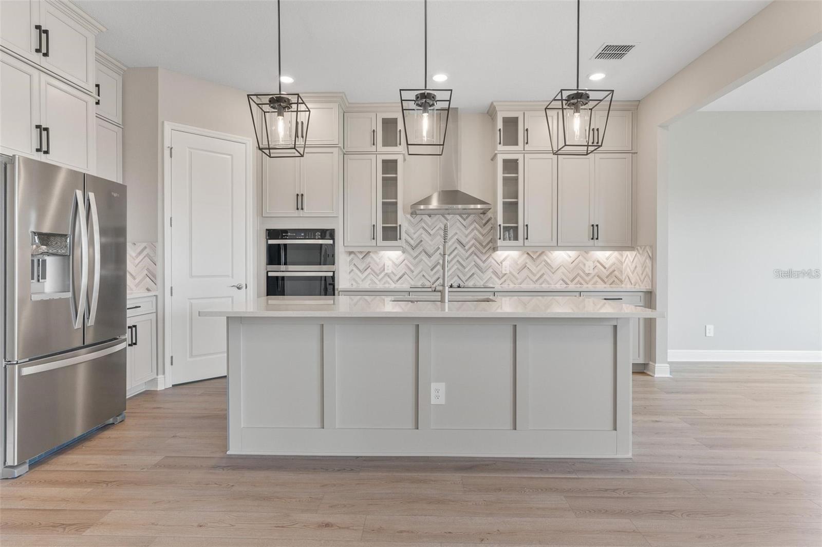 SILVERLEAF RESERVE/HAMLIN PH 2 - Residential Lease