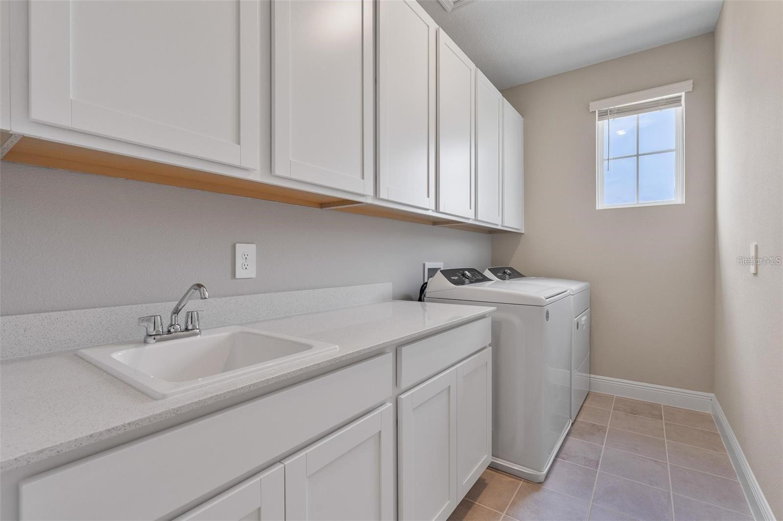 SILVERLEAF RESERVE/HAMLIN PH 2 - Residential Lease