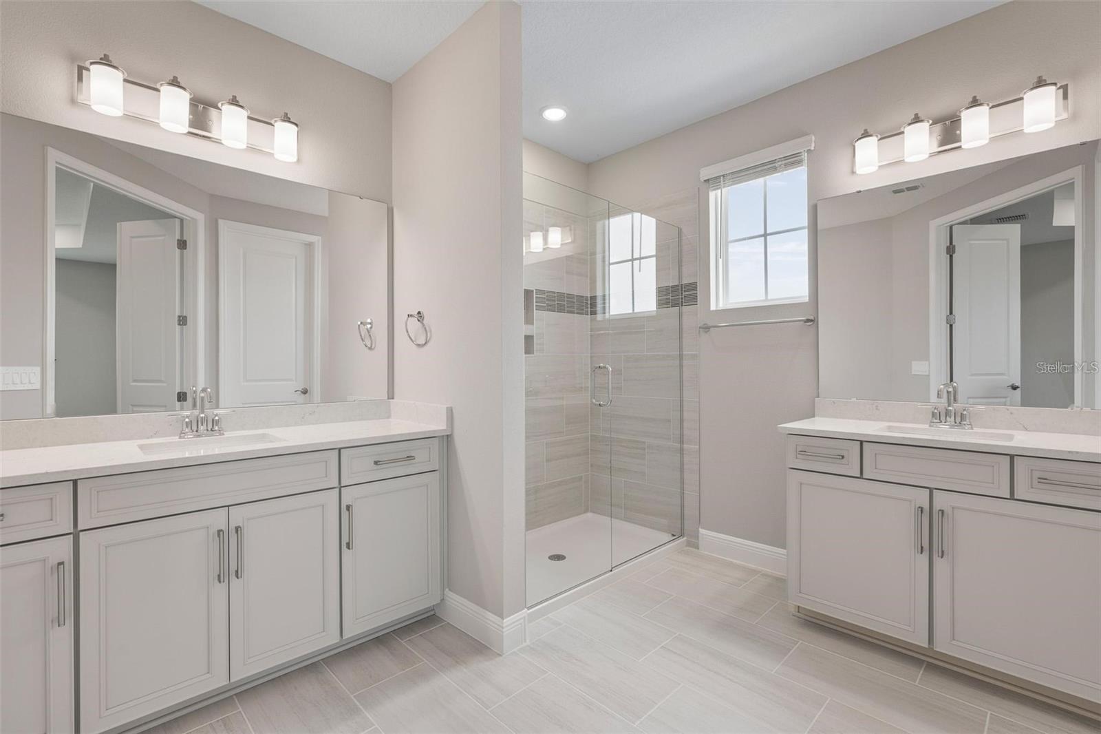 SILVERLEAF RESERVE/HAMLIN PH 2 - Residential Lease