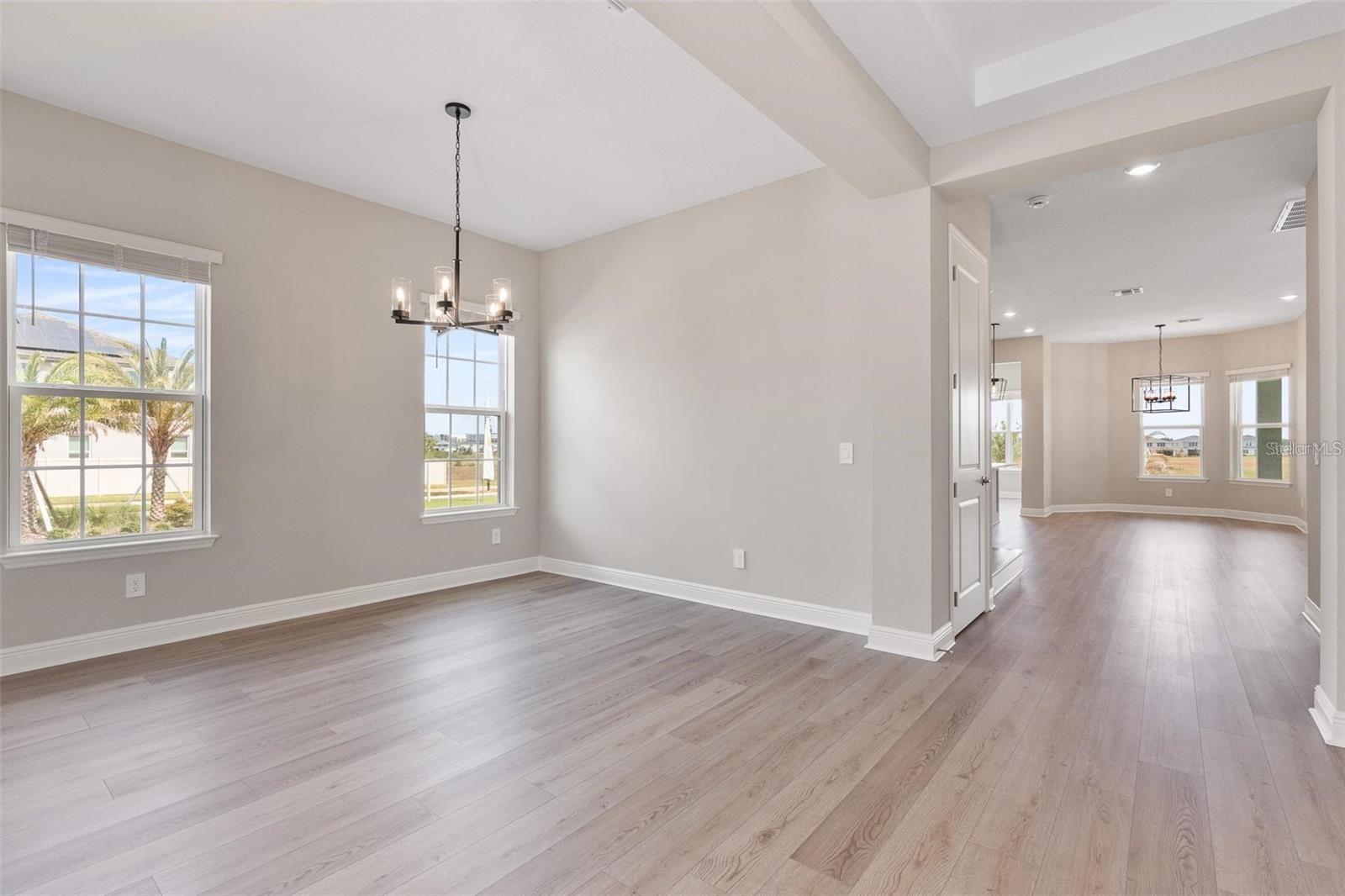 SILVERLEAF RESERVE/HAMLIN PH 2 - Residential Lease