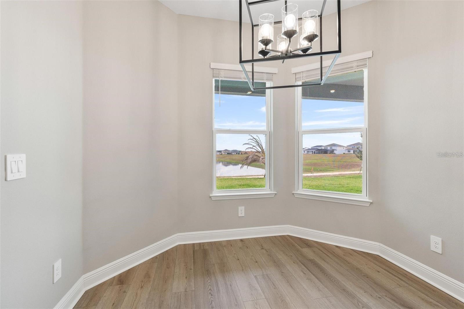 SILVERLEAF RESERVE/HAMLIN PH 2 - Residential Lease