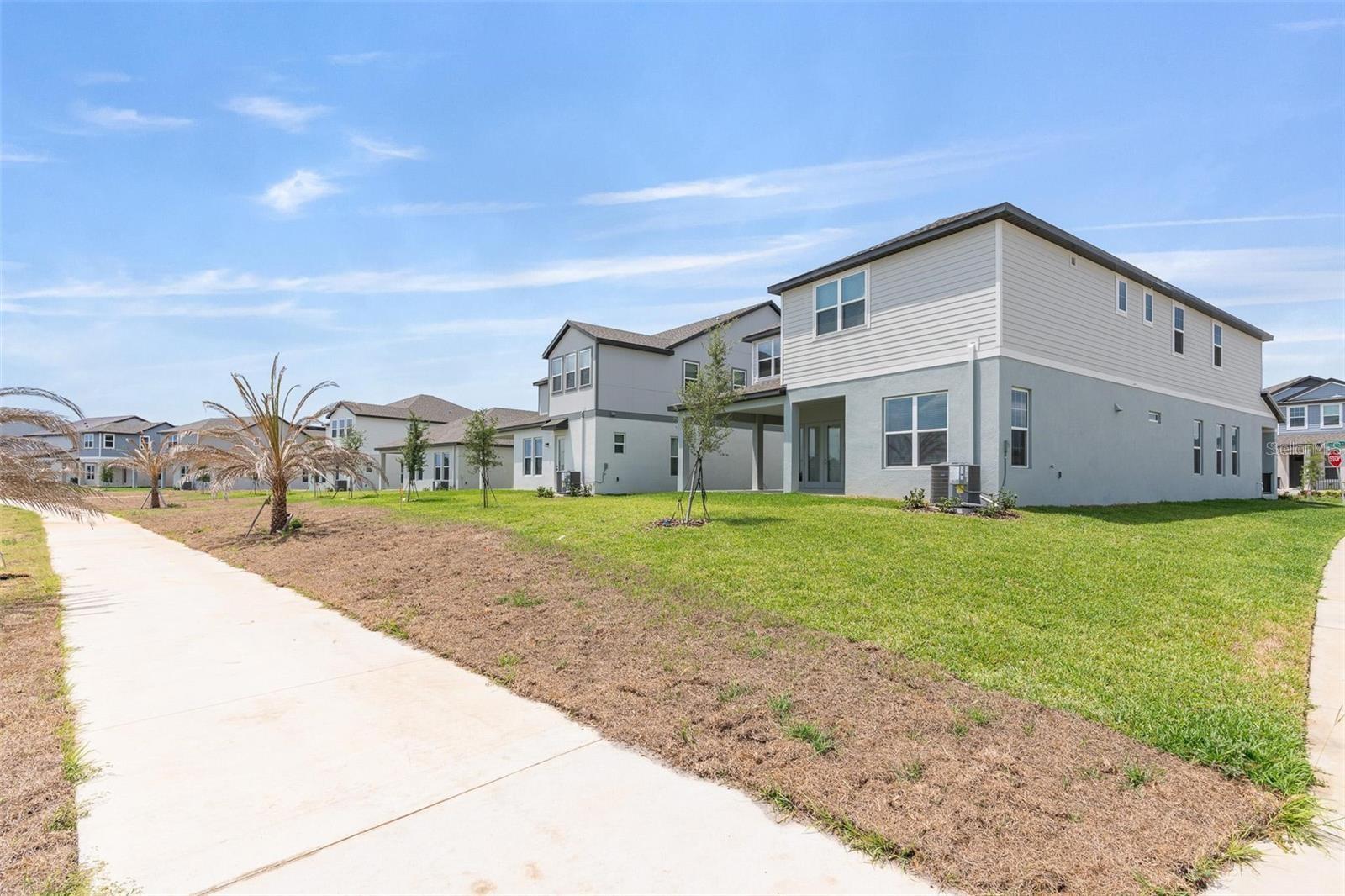 SILVERLEAF RESERVE/HAMLIN PH 2 - Residential Lease