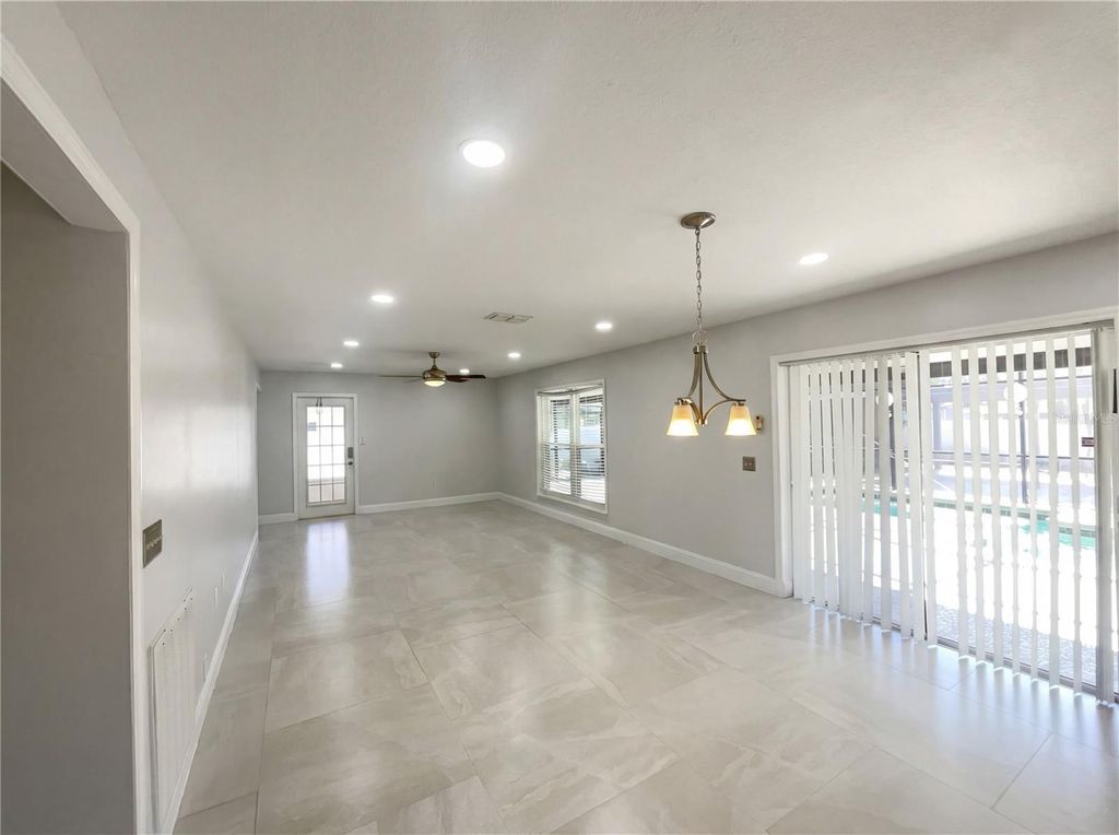 Photo of 8286 Settlers Creek Loop, Lakeland, FL 33810 (MLS # O6383314)