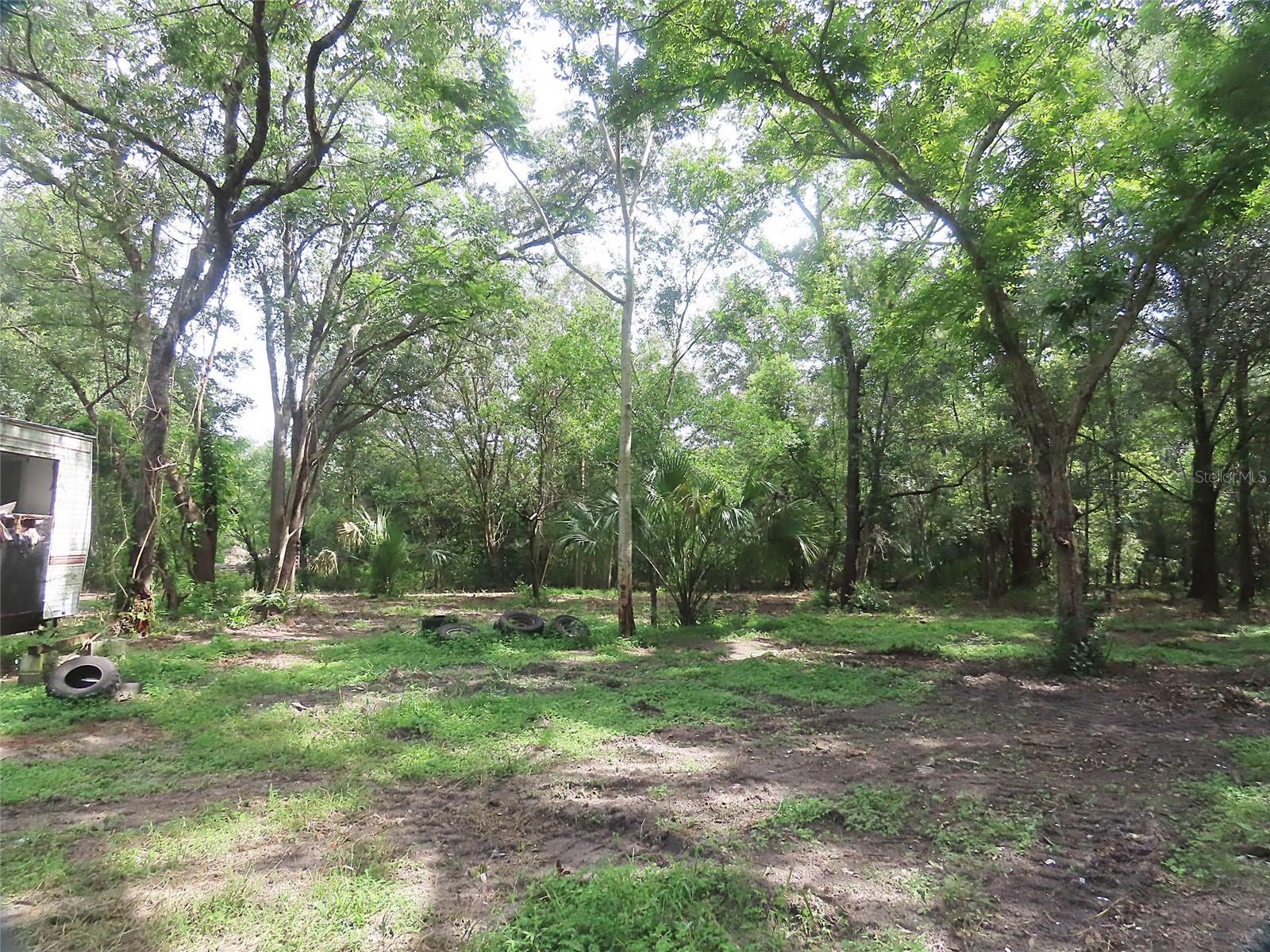 HILLTOP SORRENTO - Land