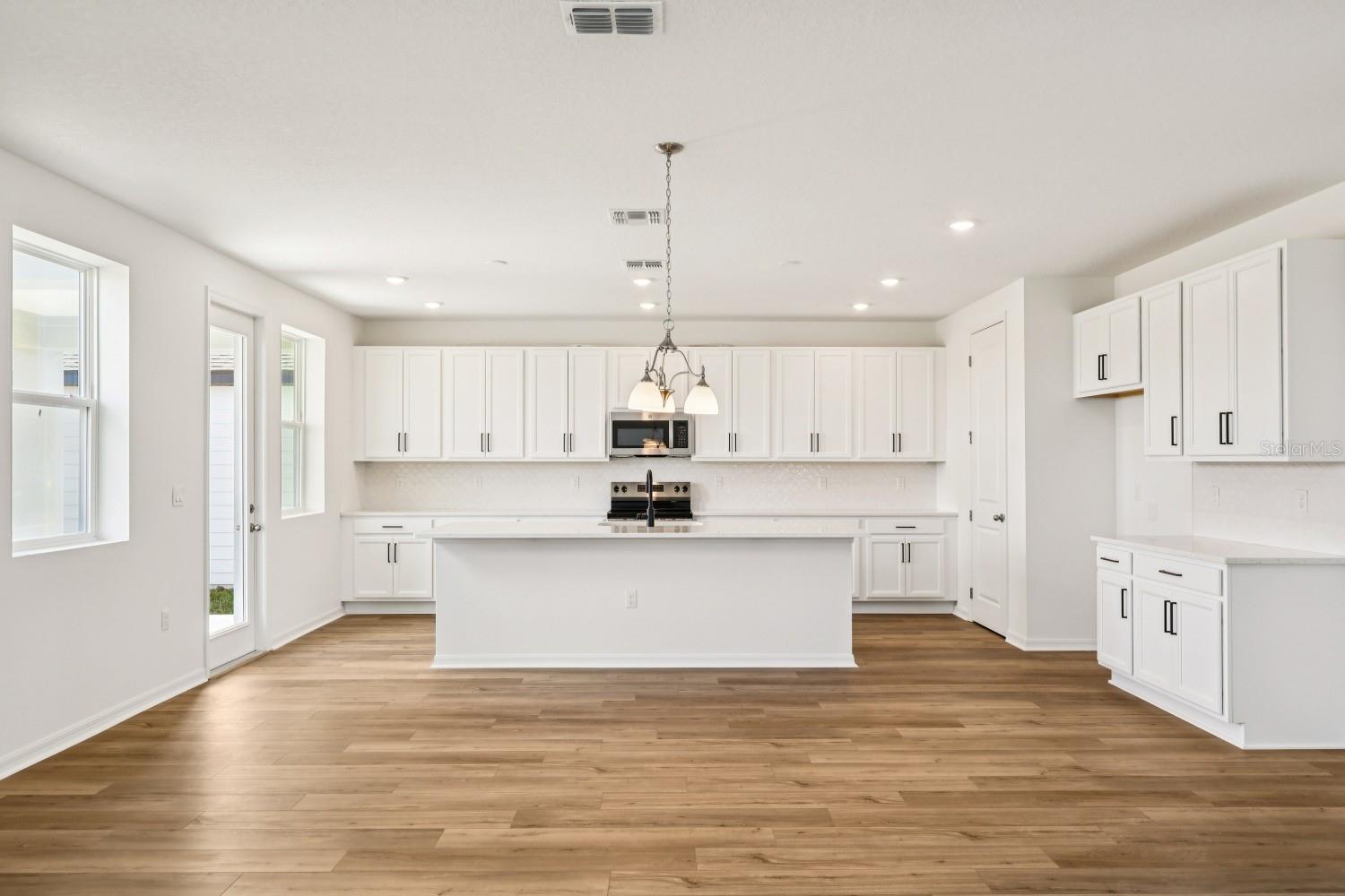 TRAILSIDE - Residential