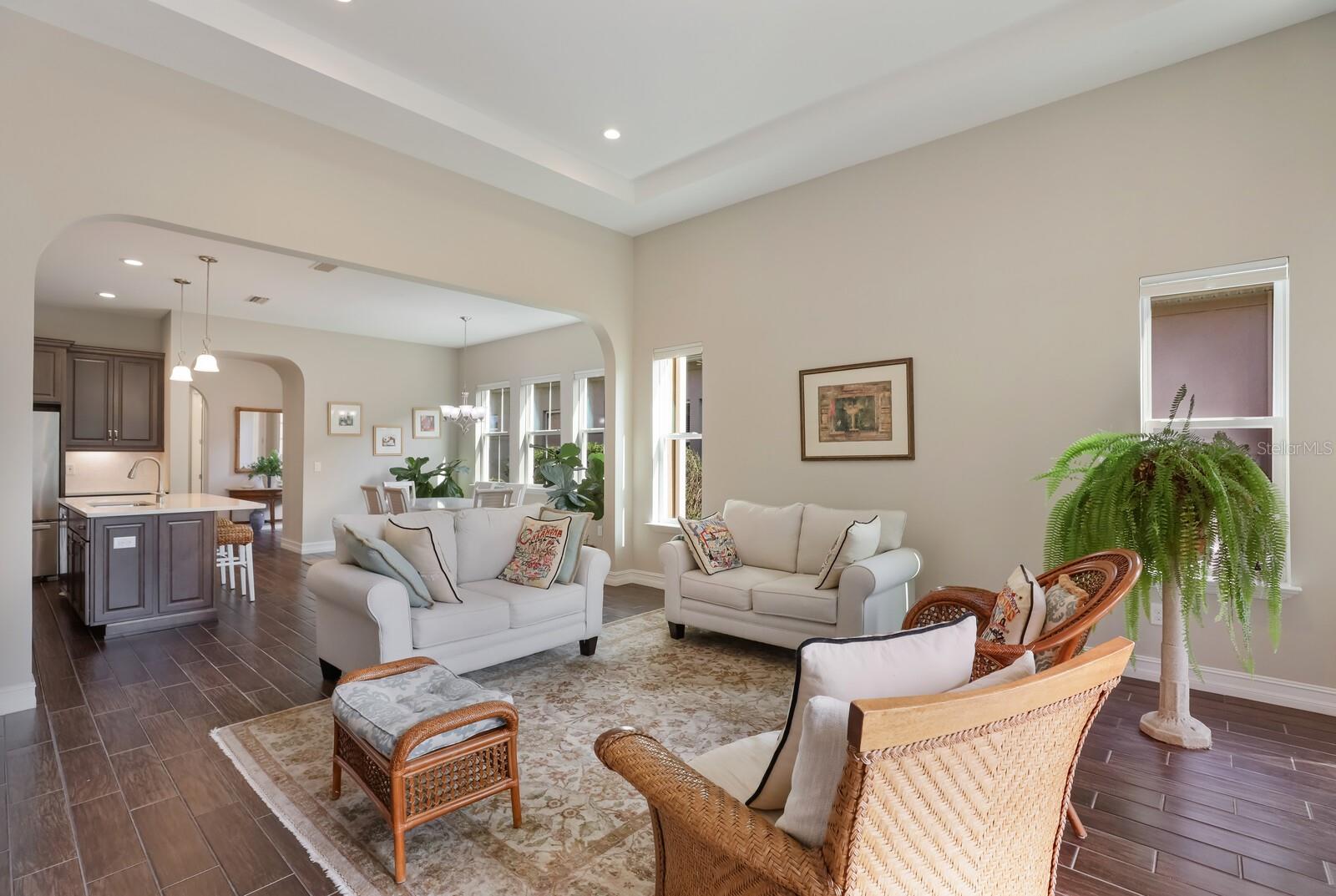 ARBOR GRANDE - Residential