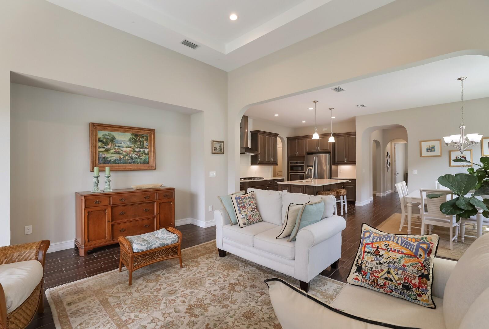 ARBOR GRANDE - Residential