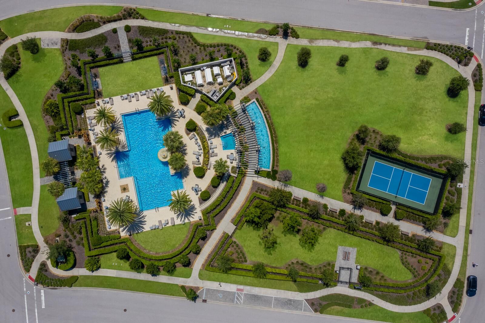 ARBOR GRANDE - Residential