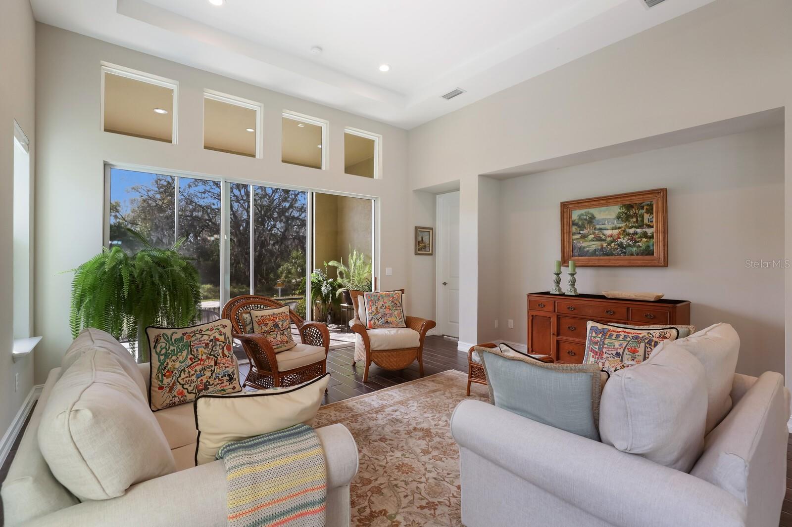 ARBOR GRANDE - Residential