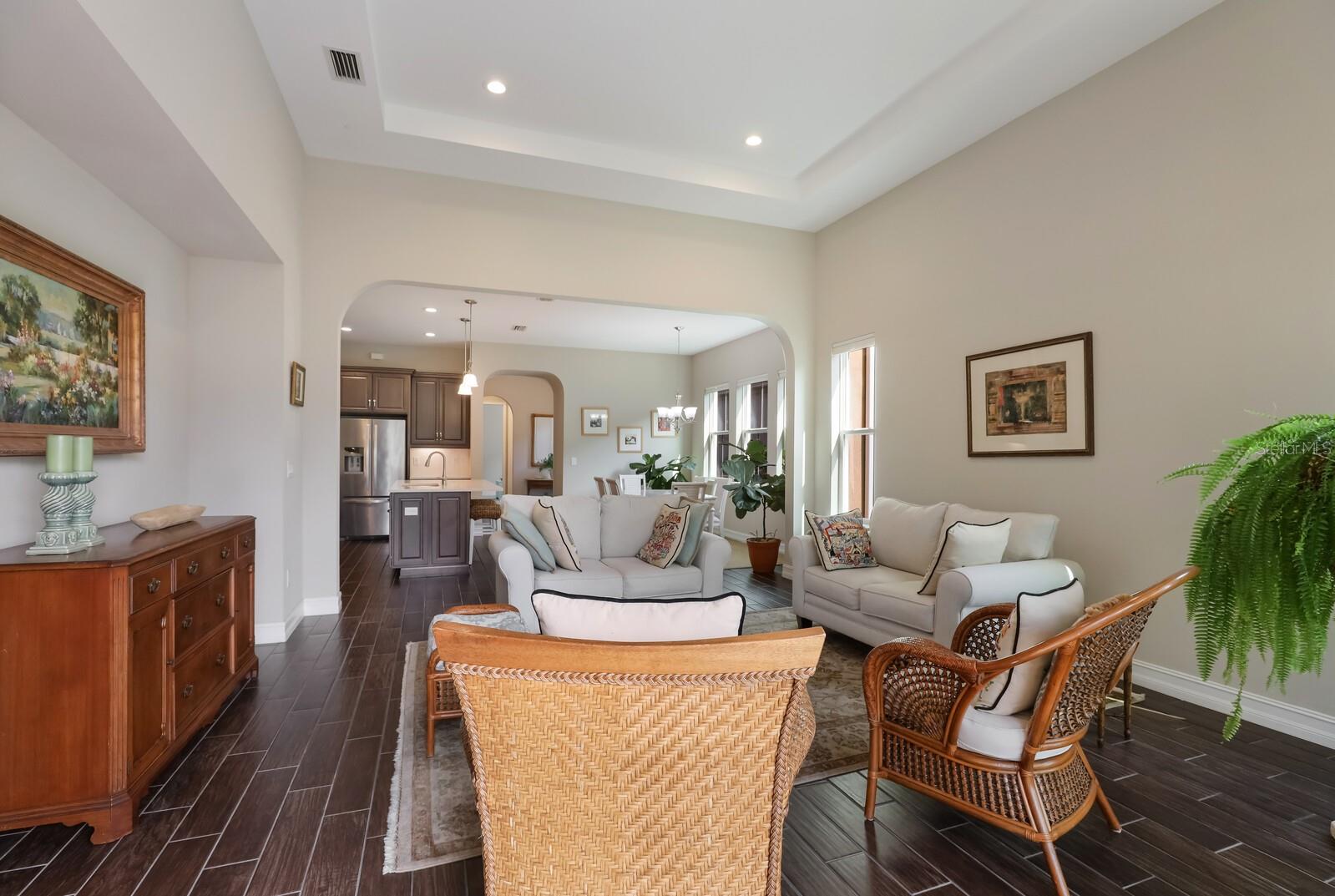 ARBOR GRANDE - Residential