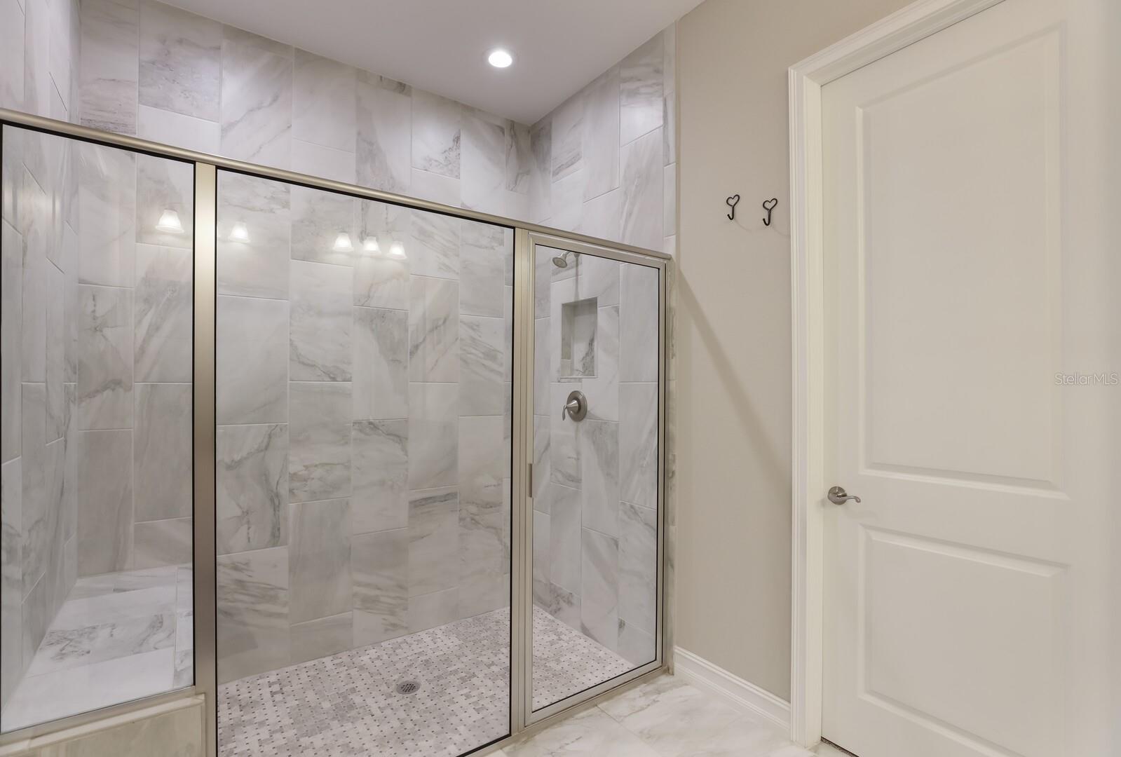 ARBOR GRANDE - Residential