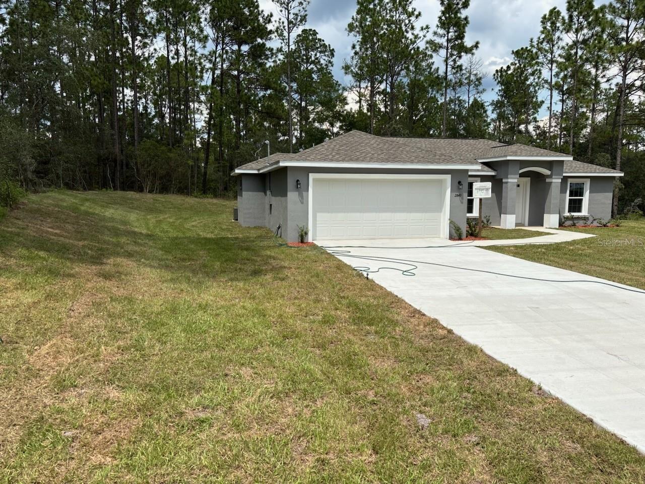 2849 W HIGGINS PLACE