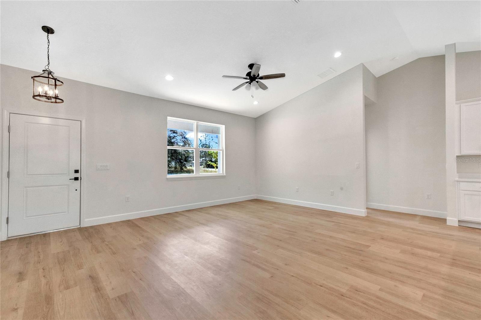 8090 N SANTOS DRIVE