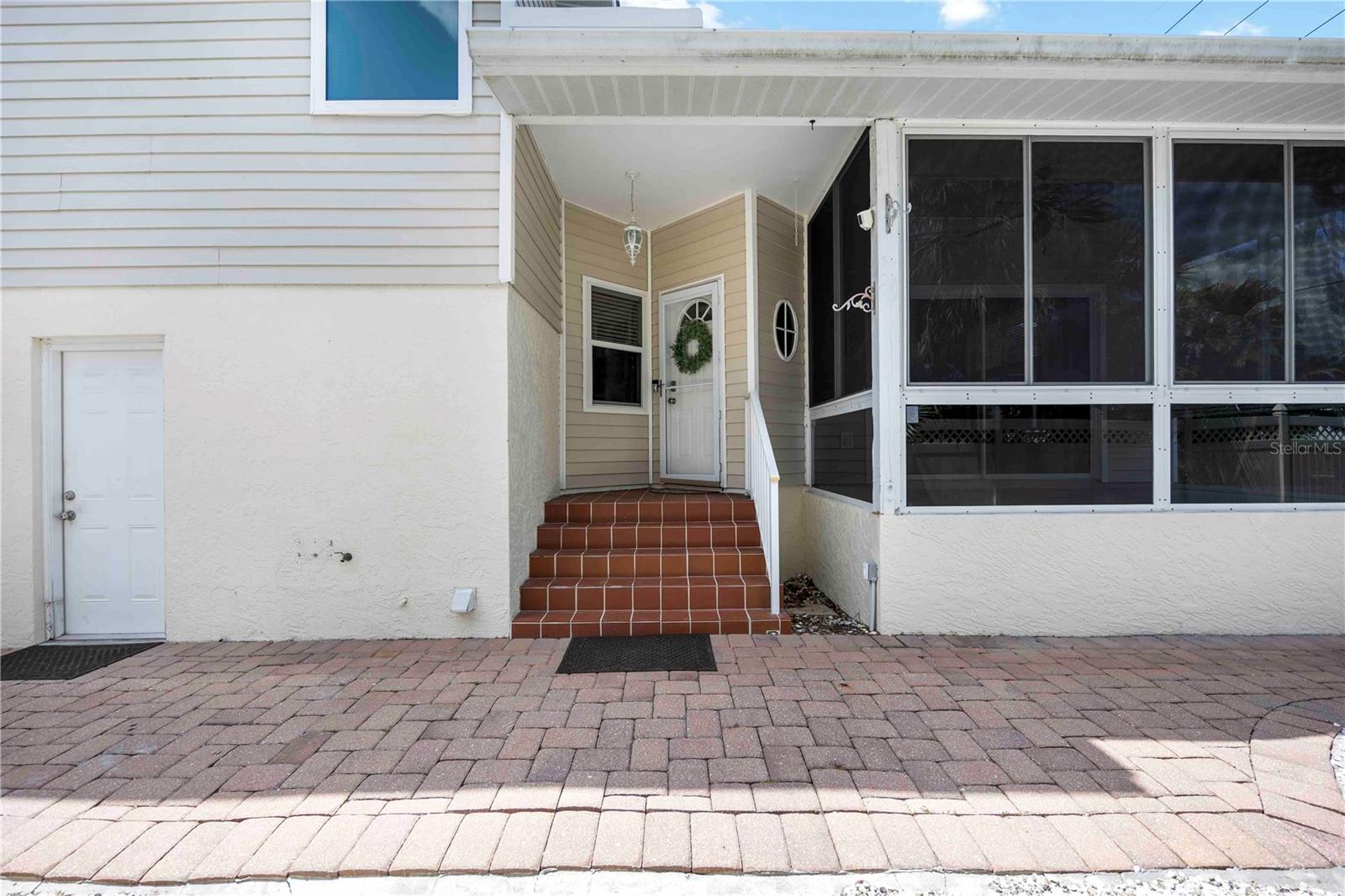 1801 HIGHLAND ROAD
