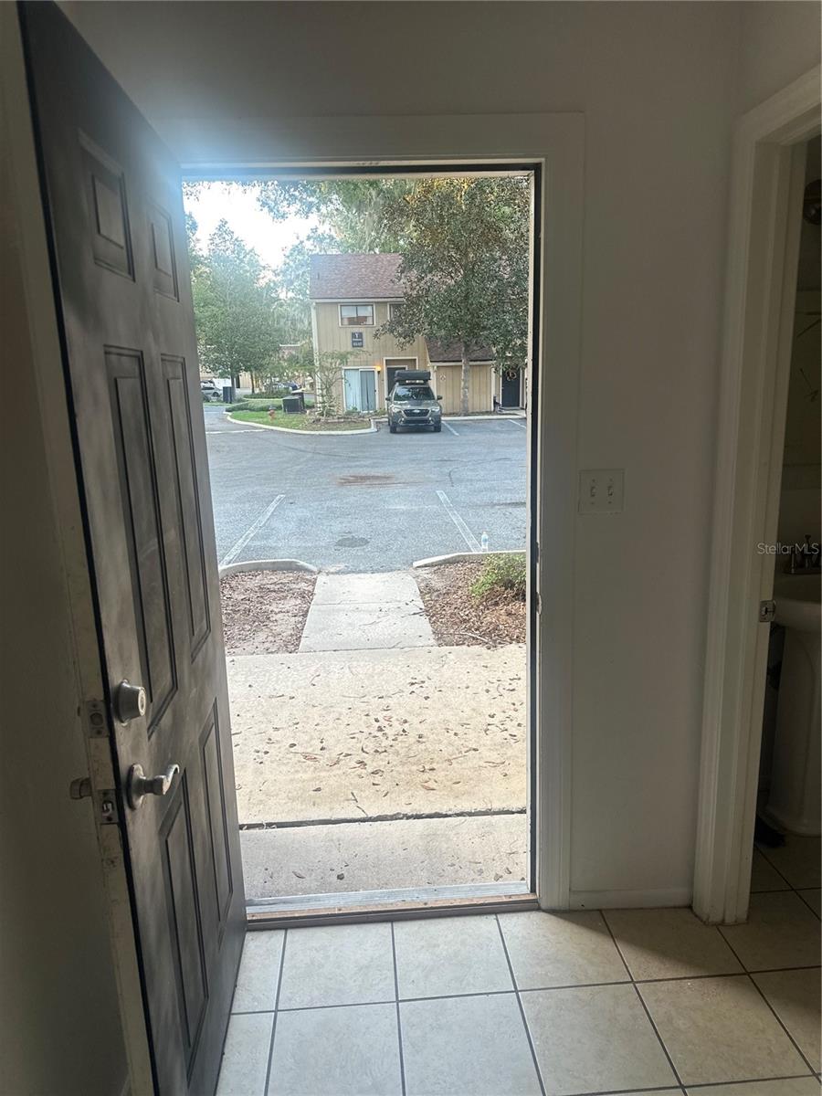 HAWTHORNE RESERVE - Residential Lease